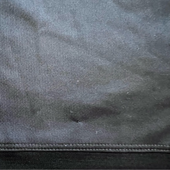 Boys Medium black Nike logo dry-fit standard fit short sleeve t-shirt - Picture 6 of 6